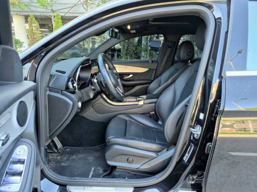 Mercedes Benz GLC Class - Vista 6