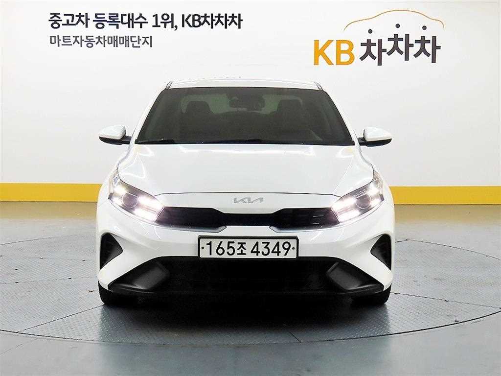 KIA K3 2022 Blanco - Importación desde Corea - HF Imports Iquique - Foto 1