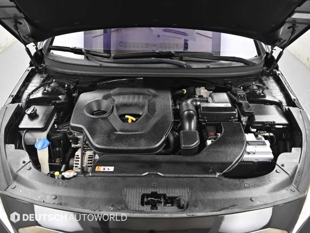 HYUNDAI Sonata - Vista 6