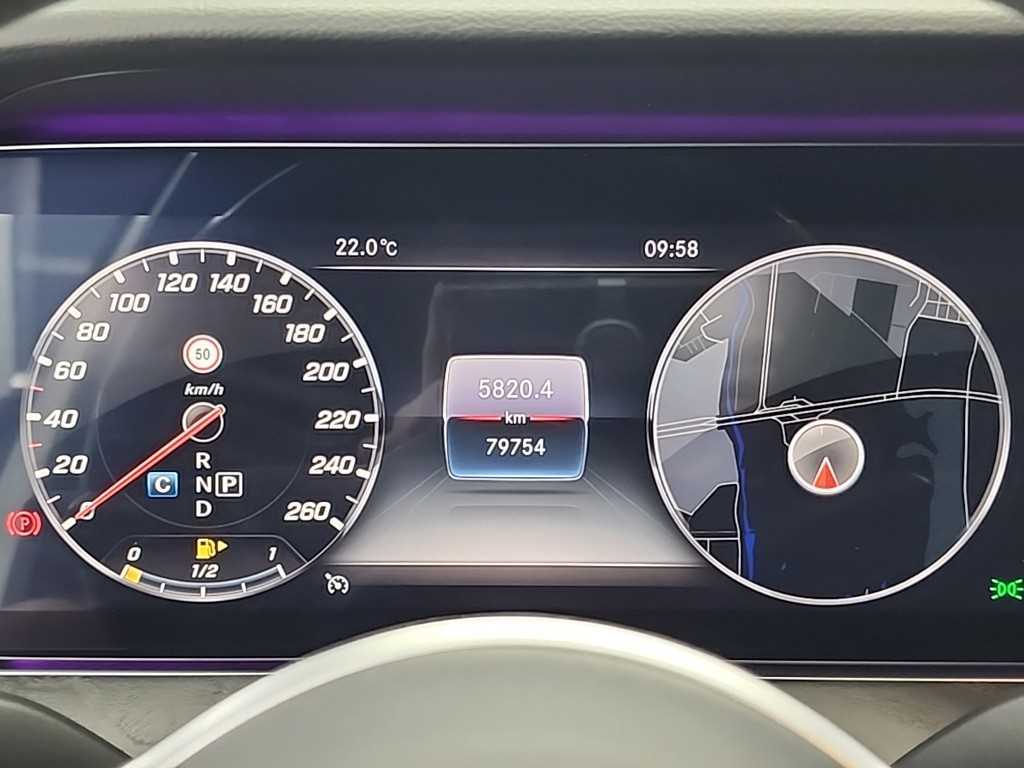 Mercedes Benz E class - Vista 6