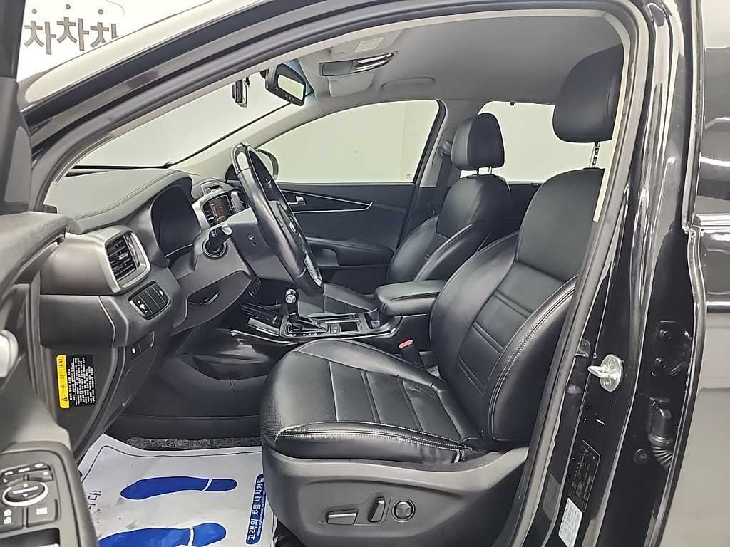 KIA Sorento - Vista 10