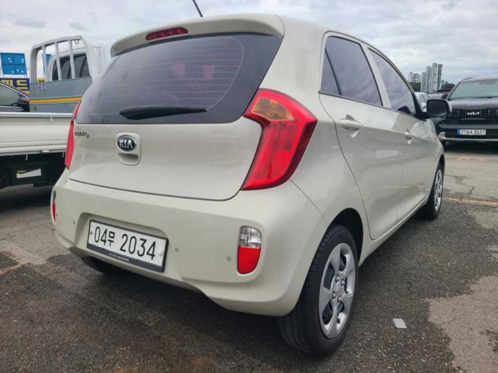 KIA Morning - Vista 4