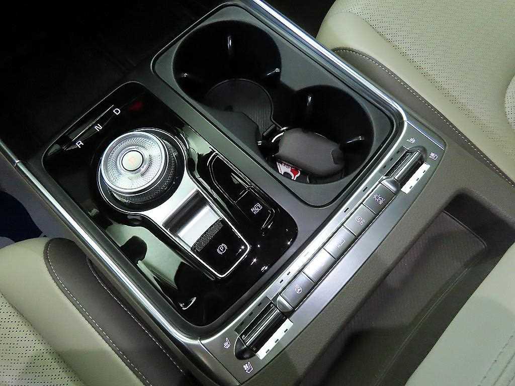 KIA Carnival 2025 Blanco - Importación desde Corea - HF Imports Iquique - Foto 13