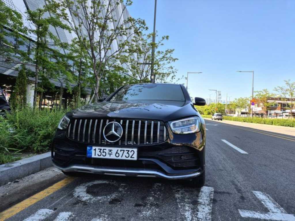 Mercedes Benz GLC Class 2021 Negro - Importación desde Corea - HF Imports Iquique - Foto 1