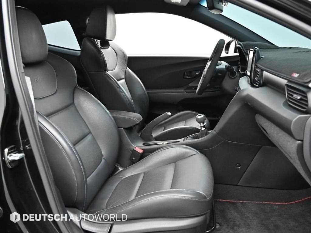 HYUNDAI Veloster - Vista 11