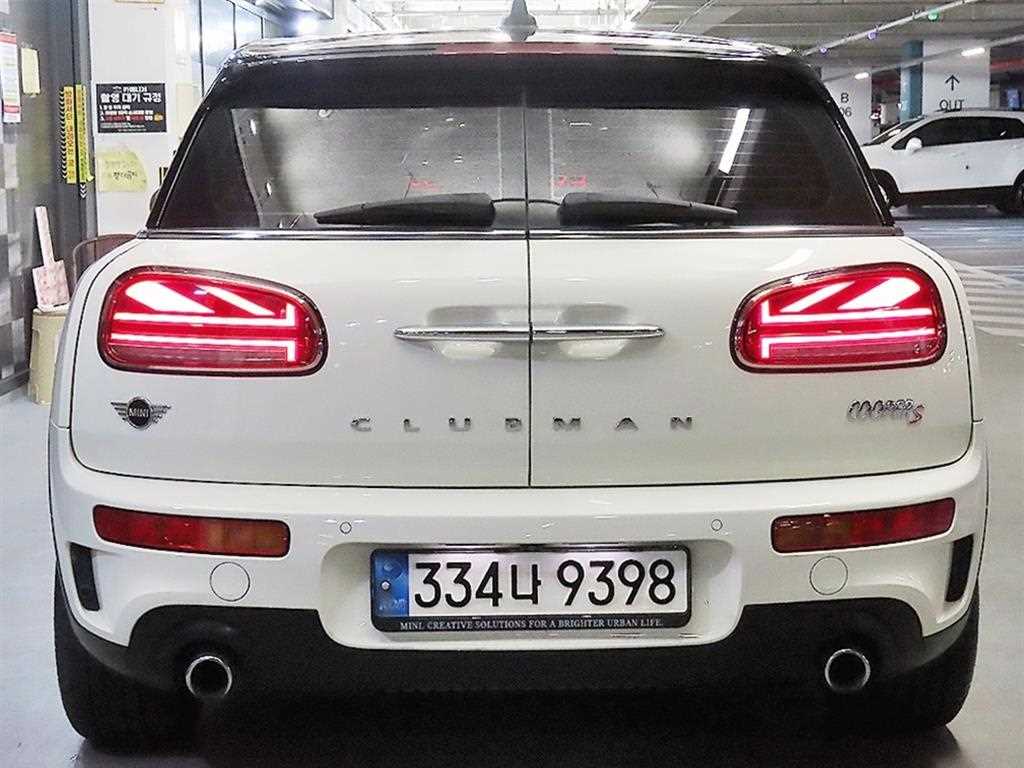 Mini Clubman - Vista 5