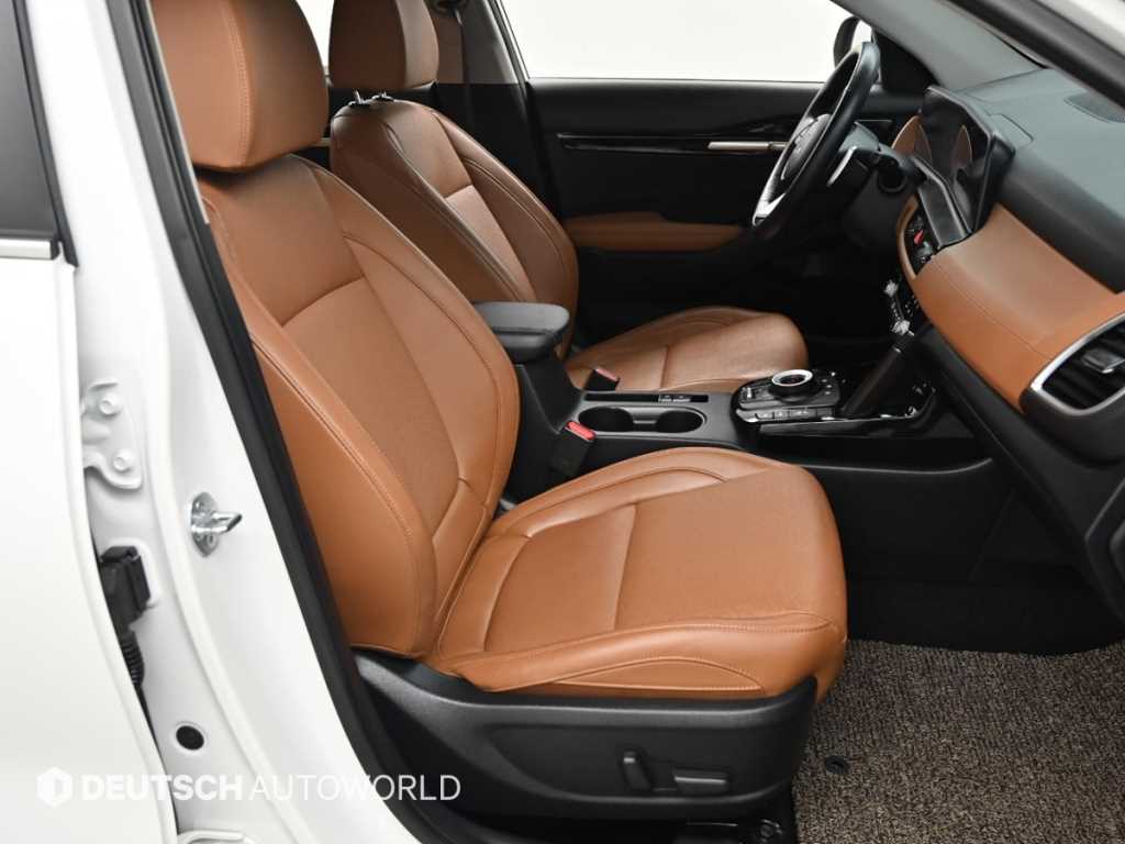 KIA Seltos - Vista 10
