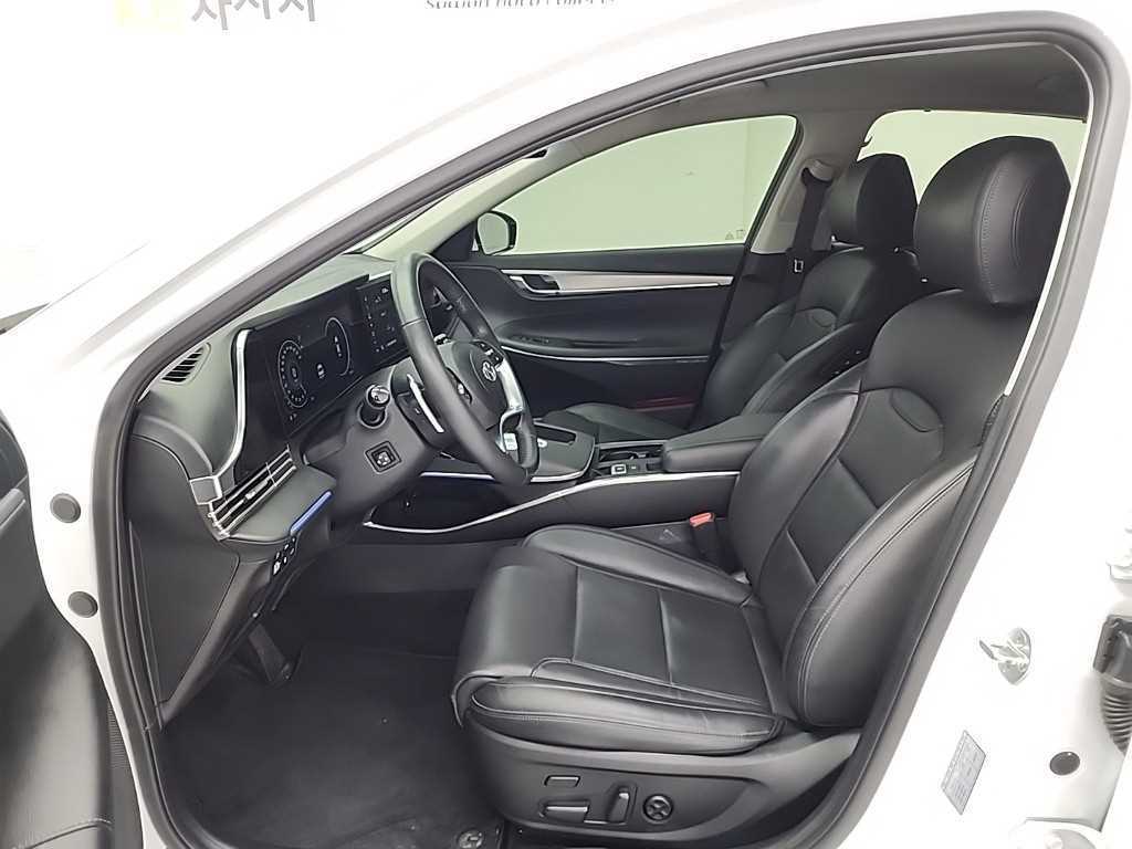 HYUNDAI Grandeur - Vista 11