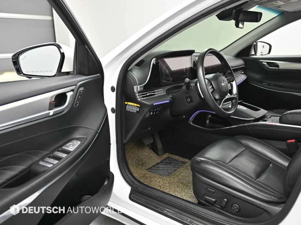 HYUNDAI Grandeur - Vista 10