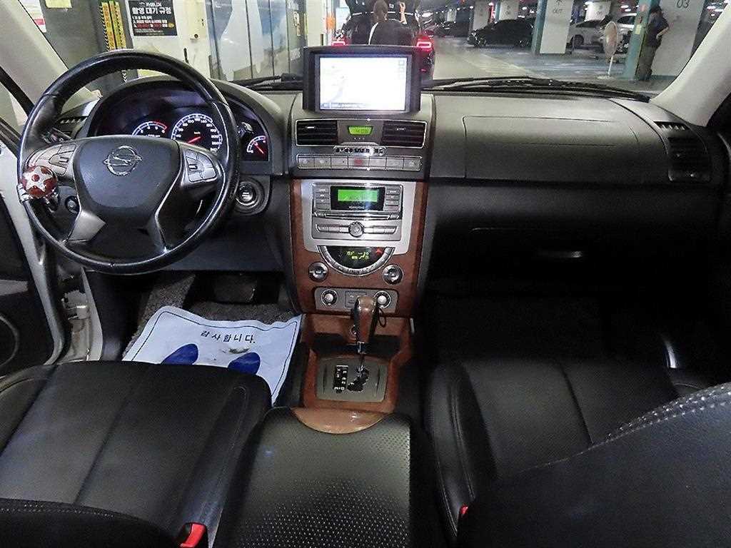 Ssangyong Rexton - Vista 10