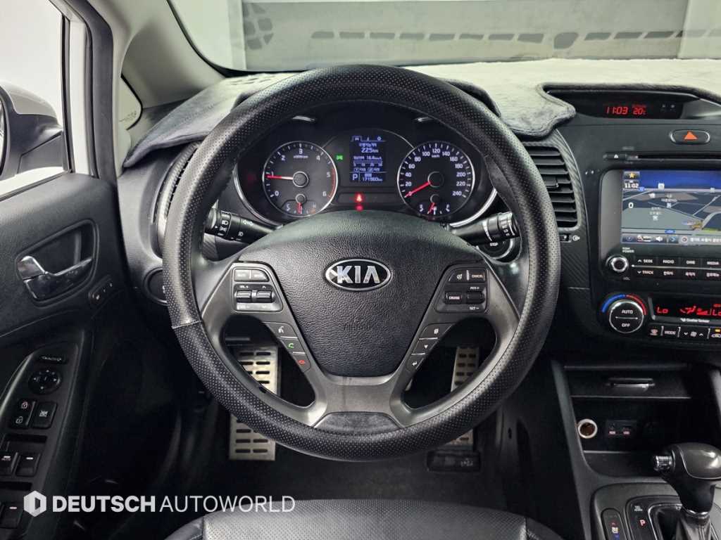 KIA K3 2014 Blanco - Importación desde Corea - HF Imports Iquique - Foto 14