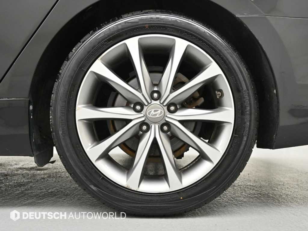 HYUNDAI Grandeur - Vista 5