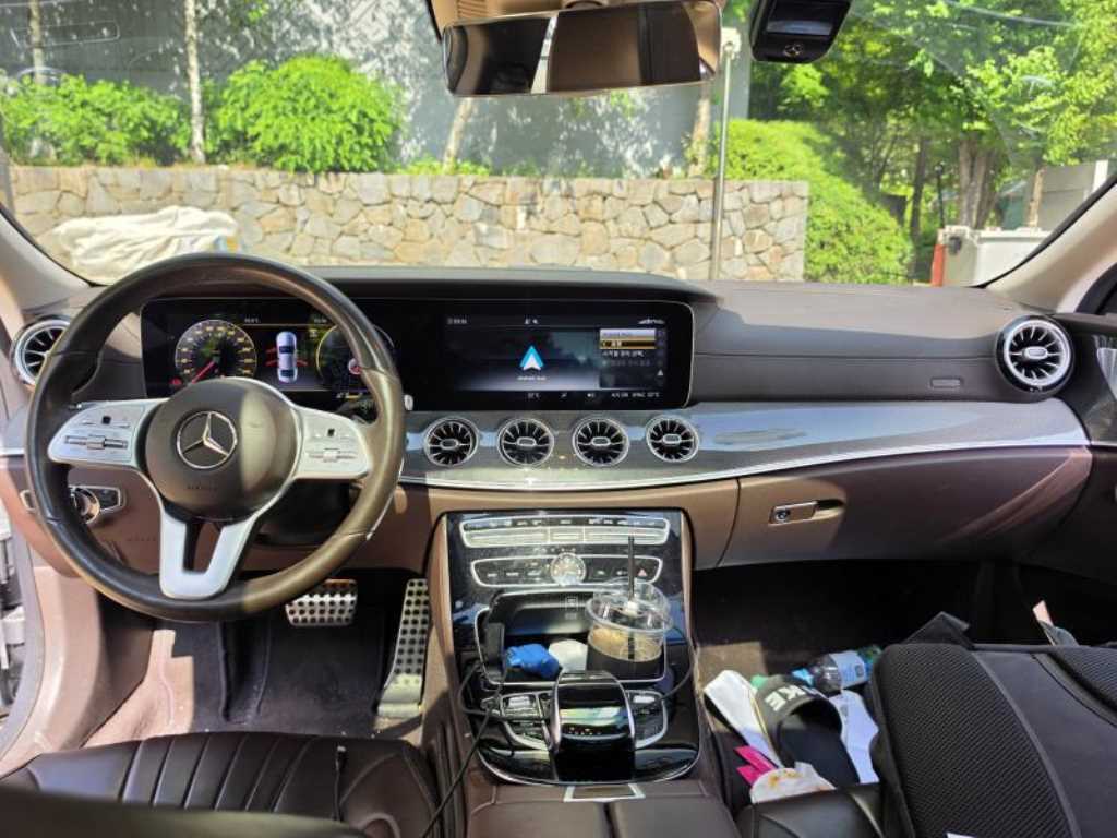 Mercedes Benz CLS Class - Vista 10