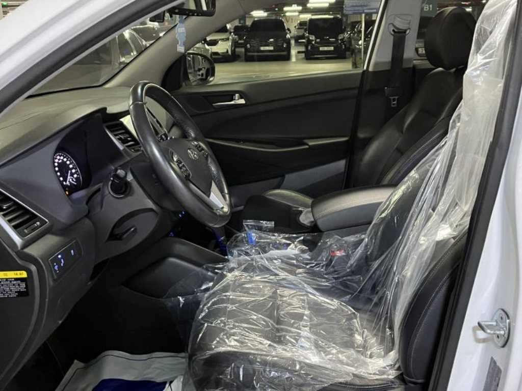 HYUNDAI Tucson - Vista 12