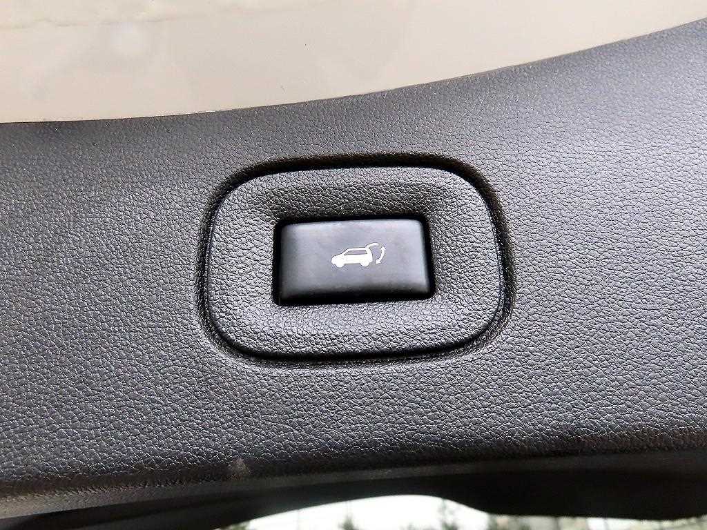 SAMSUNG QM6 2020 Blanco - Importación desde Corea - HF Imports Iquique - Foto 16