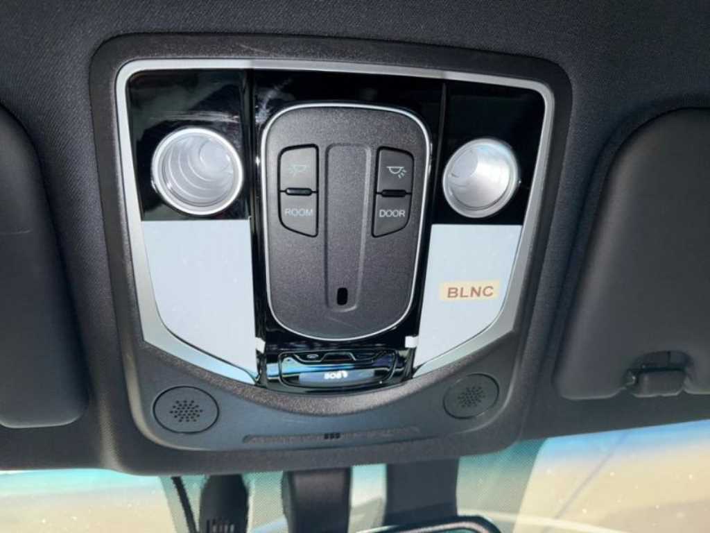 Ssangyong Torres - Vista 12