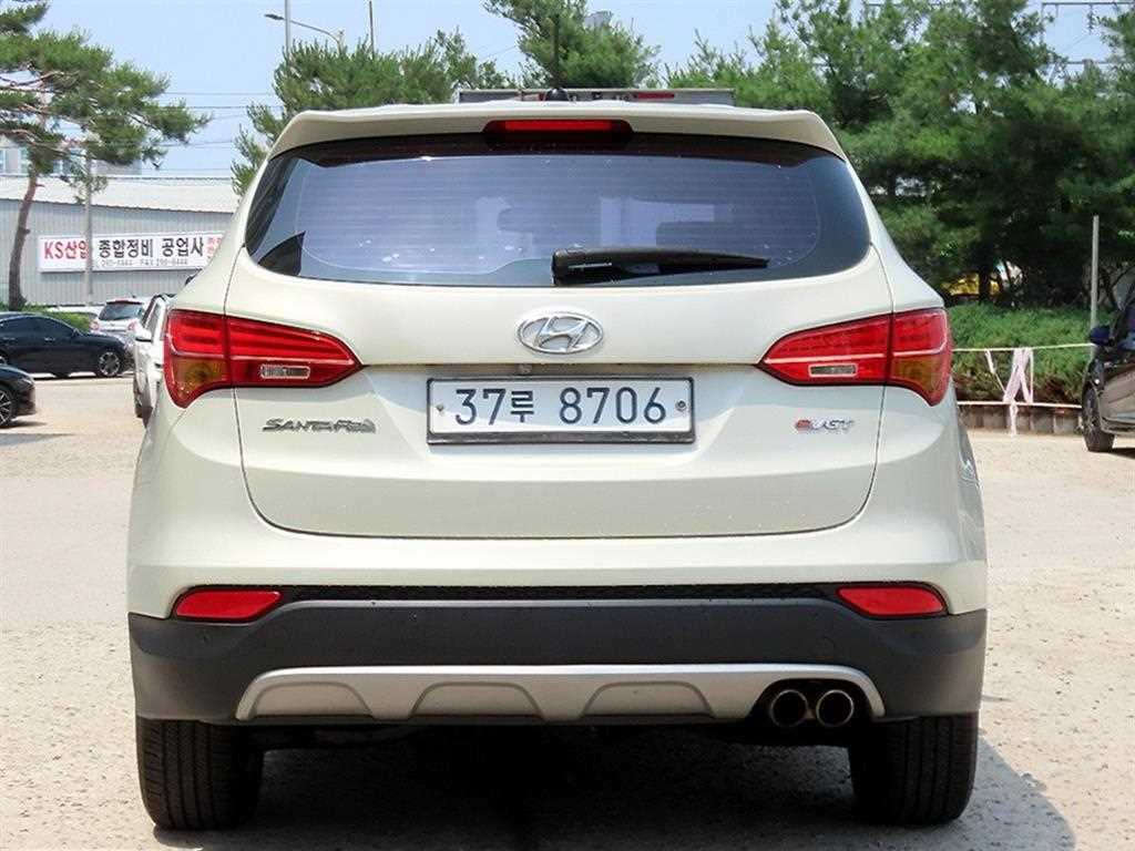 HYUNDAI Santa Fe - Vista 4