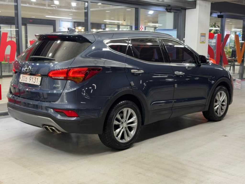 HYUNDAI Santa Fe - Vista 4