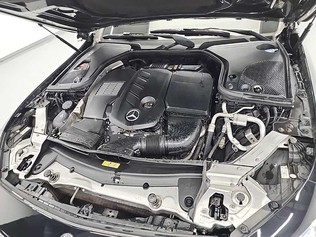 Mercedes Benz CLS Class - Vista 5