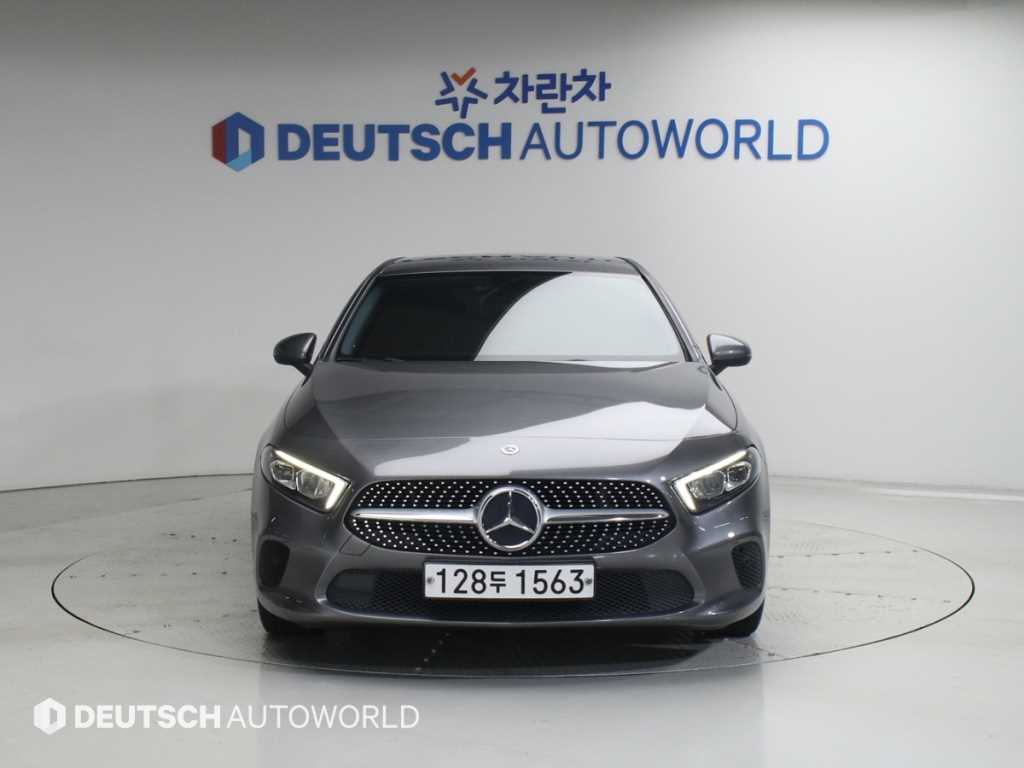 Mercedes Benz A Class - Vista 3