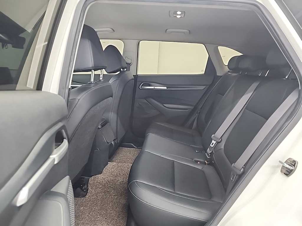 KIA Seltos - Vista 12