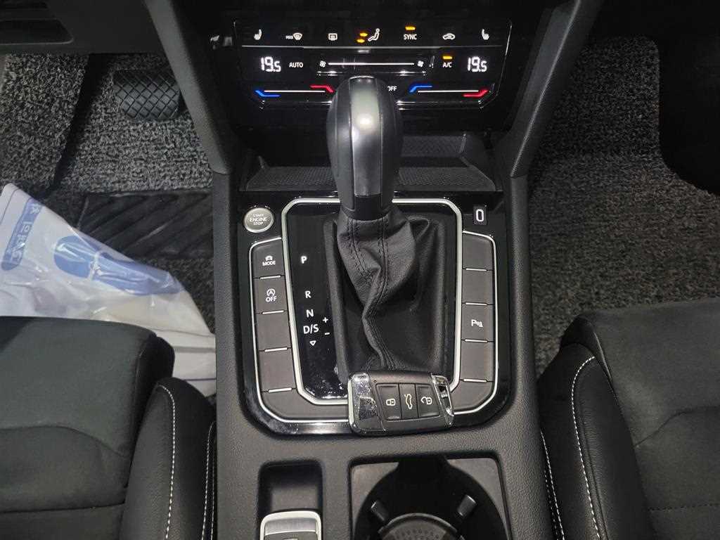 Volkswagen Passat 2022 Blanco - Importación desde Corea - HF Imports Iquique - Foto 14