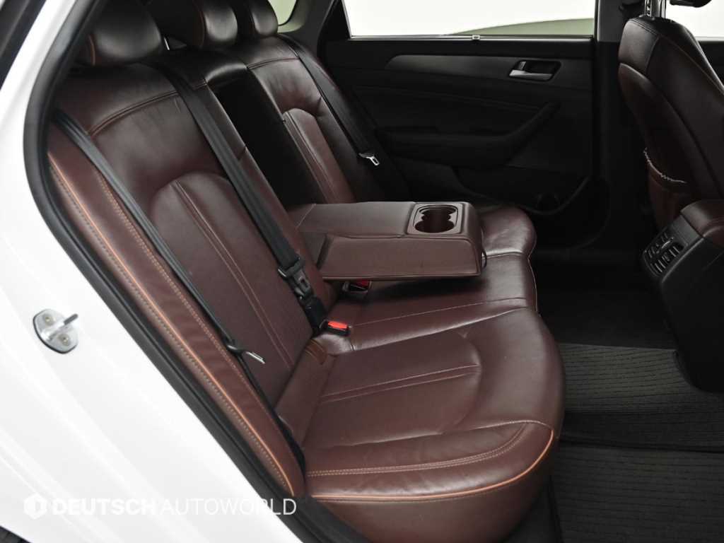 HYUNDAI Sonata - Vista 12