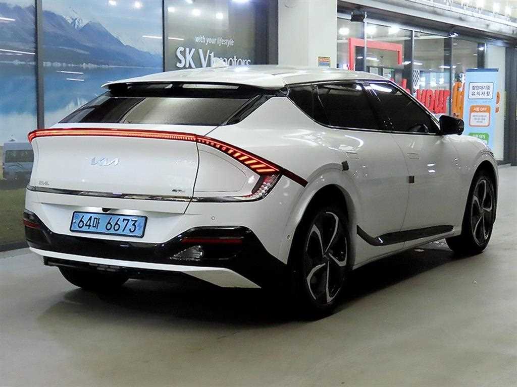 KIA EV6 - Vista 4