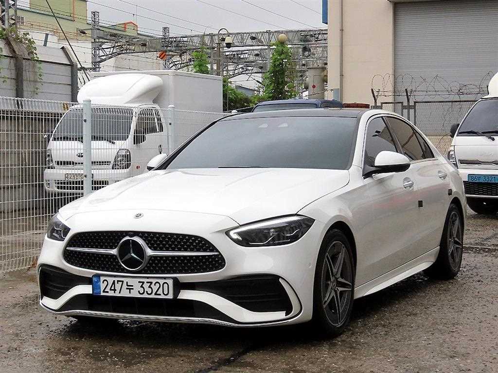 Mercedes Benz C Class - Vista 3
