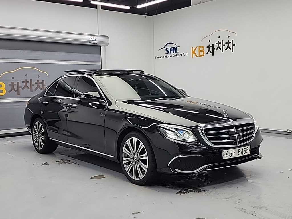 Mercedes Benz E class - Vista 5