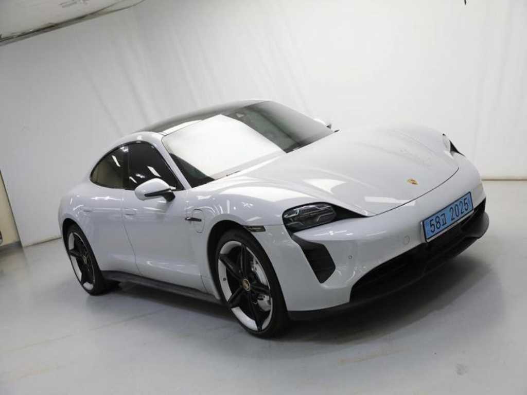 Porsche Taycan - Vista 2