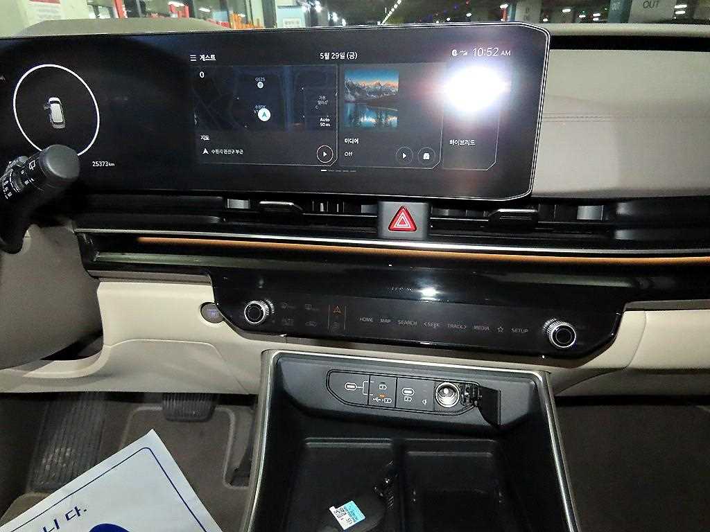 KIA Carnival - Vista 11