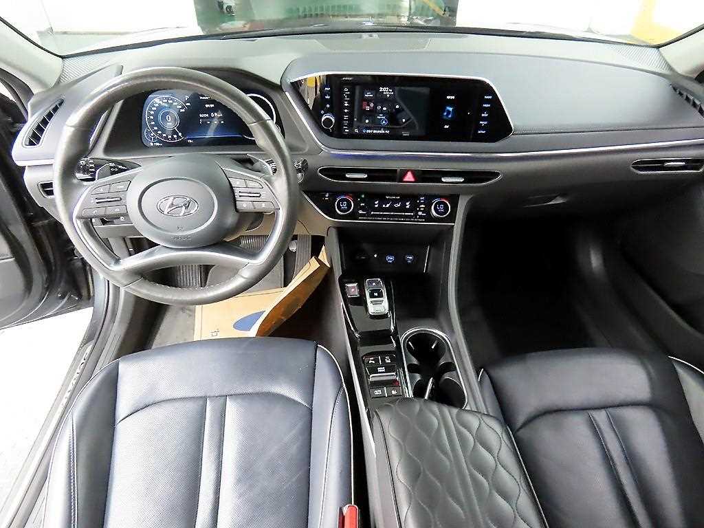 HYUNDAI Sonata - Vista 7