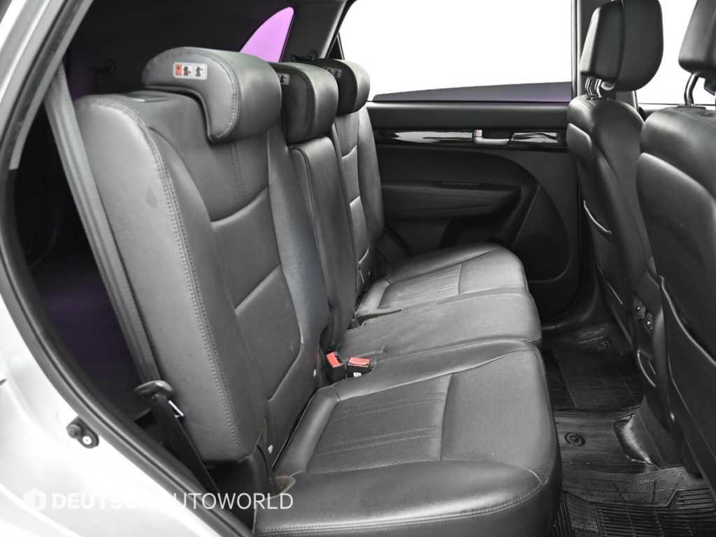 KIA Sorento - Vista 12
