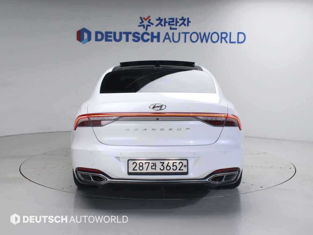 HYUNDAI Grandeur - Vista 4