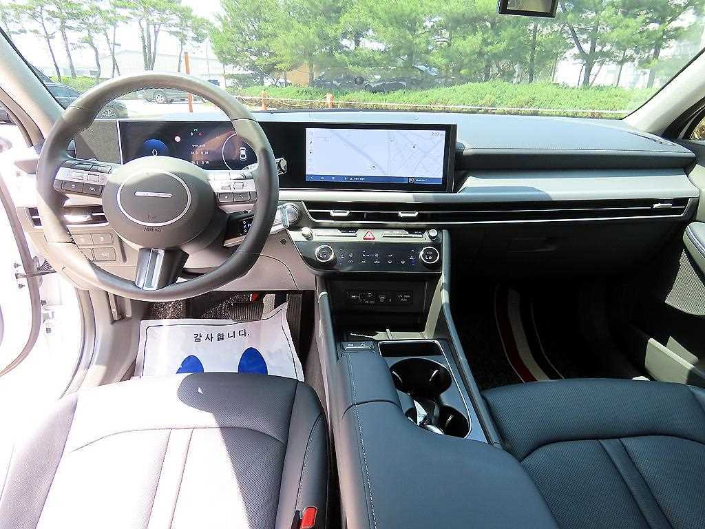 HYUNDAI Sonata - Vista 7