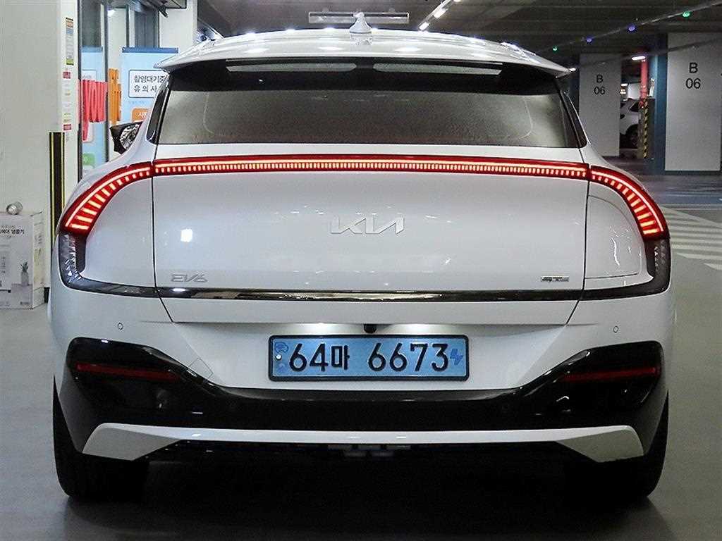 KIA EV6 - Vista 5