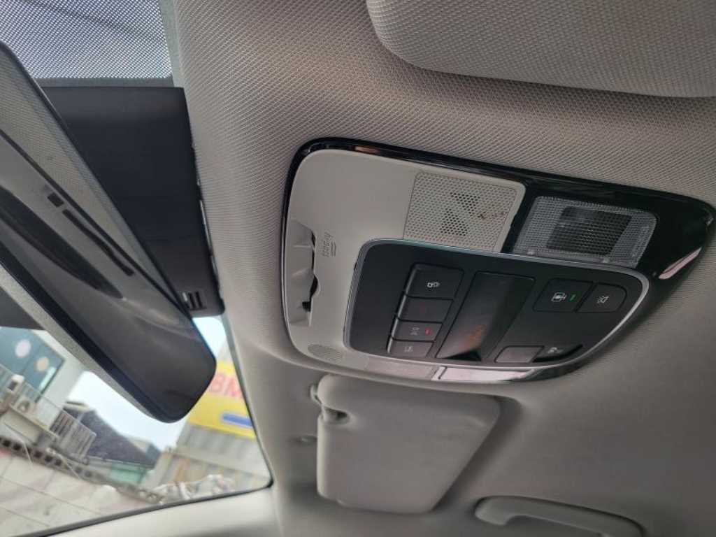 HYUNDAI Sonata - Vista 10