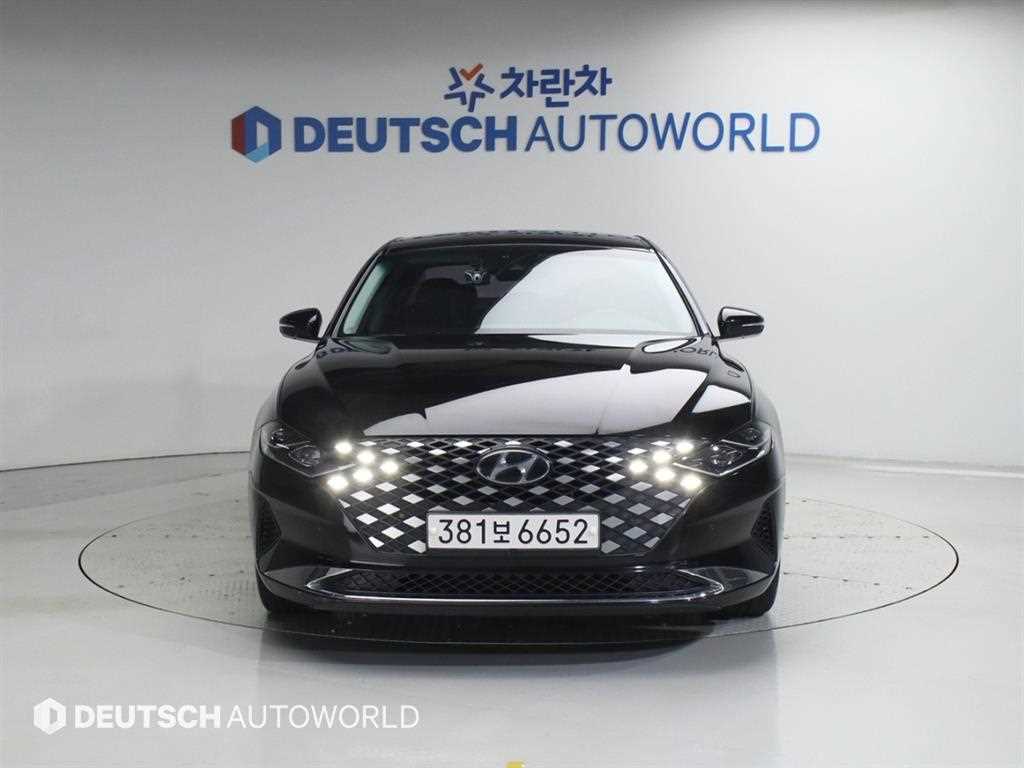HYUNDAI Grandeur - Vista 3