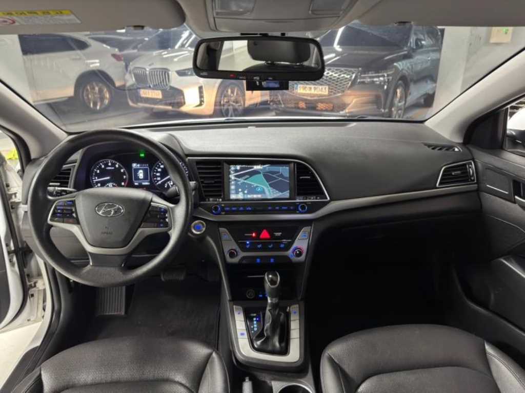 HYUNDAI Avante 2018 - Importación desde Corea - HF Imports Iquique - Foto 18
