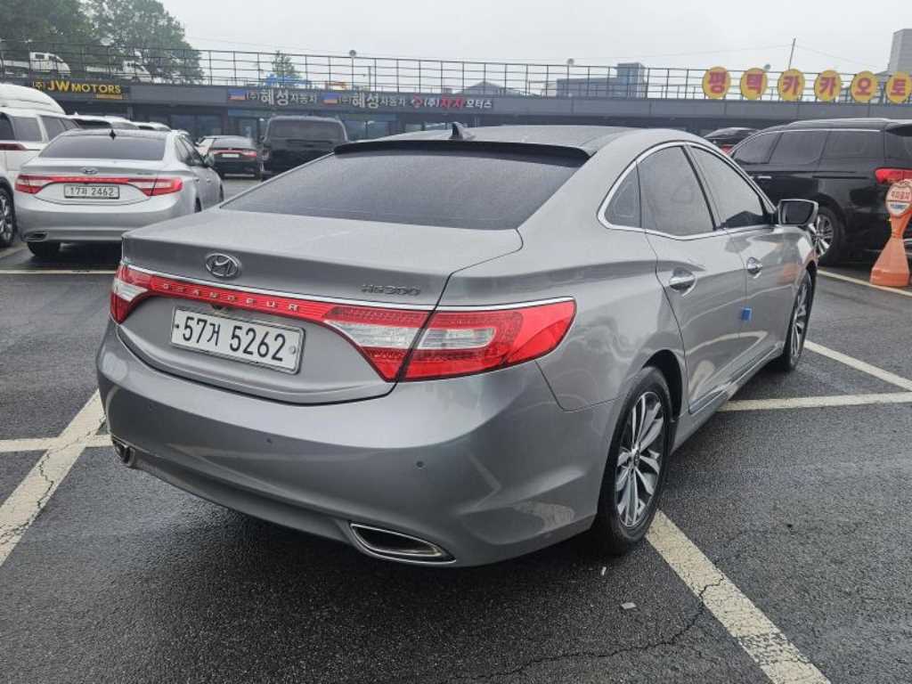 HYUNDAI Grandeur - Vista 6