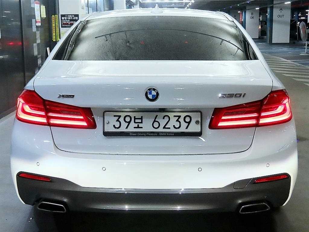 BMW 5 Series - Vista 5