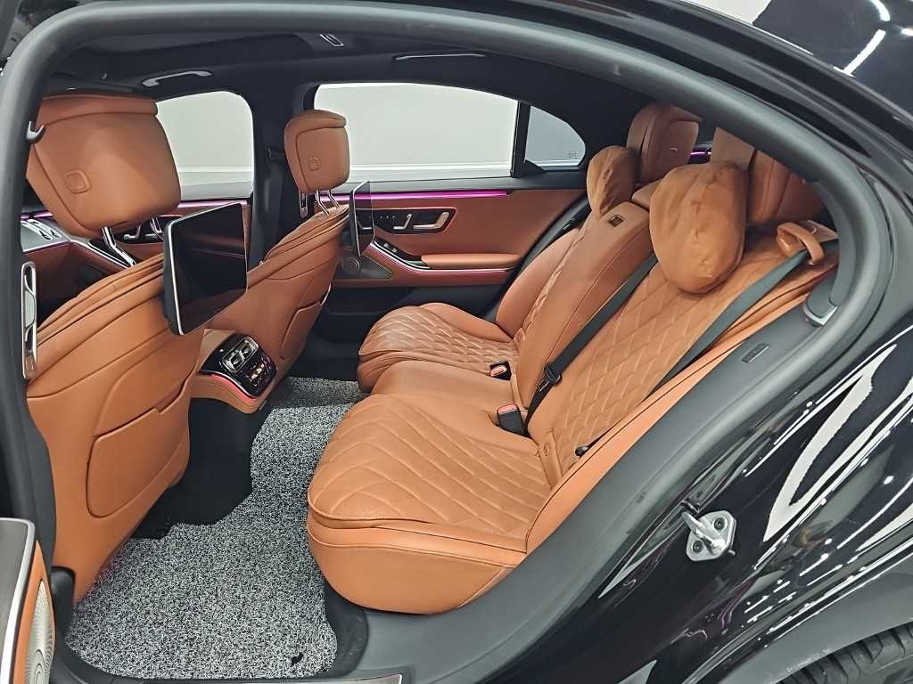 Mercedes Benz S Class - Vista 12