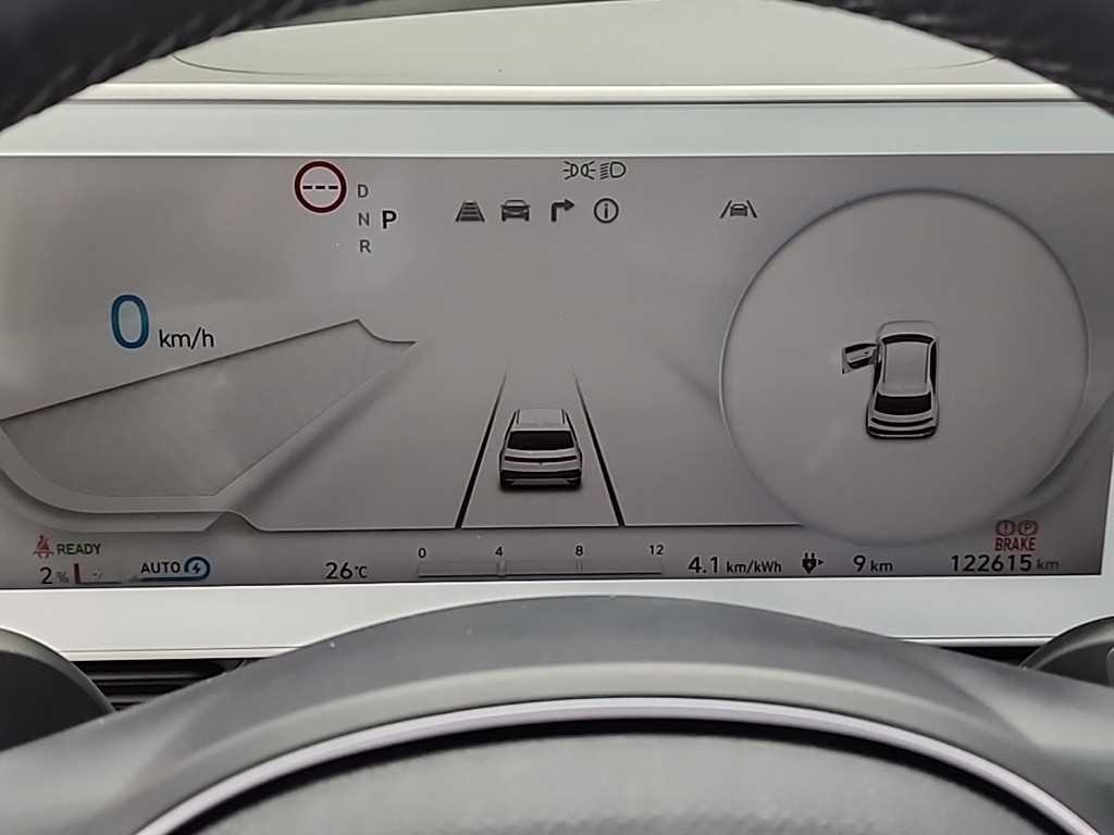 HYUNDAI Ioniq 5 - Vista 6