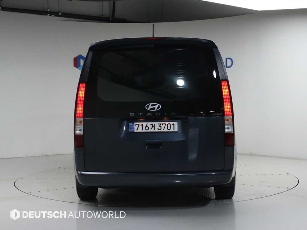 HYUNDAI Staria - Vista 4