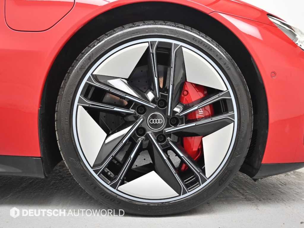 Audi RS e-tron GT - Vista 5