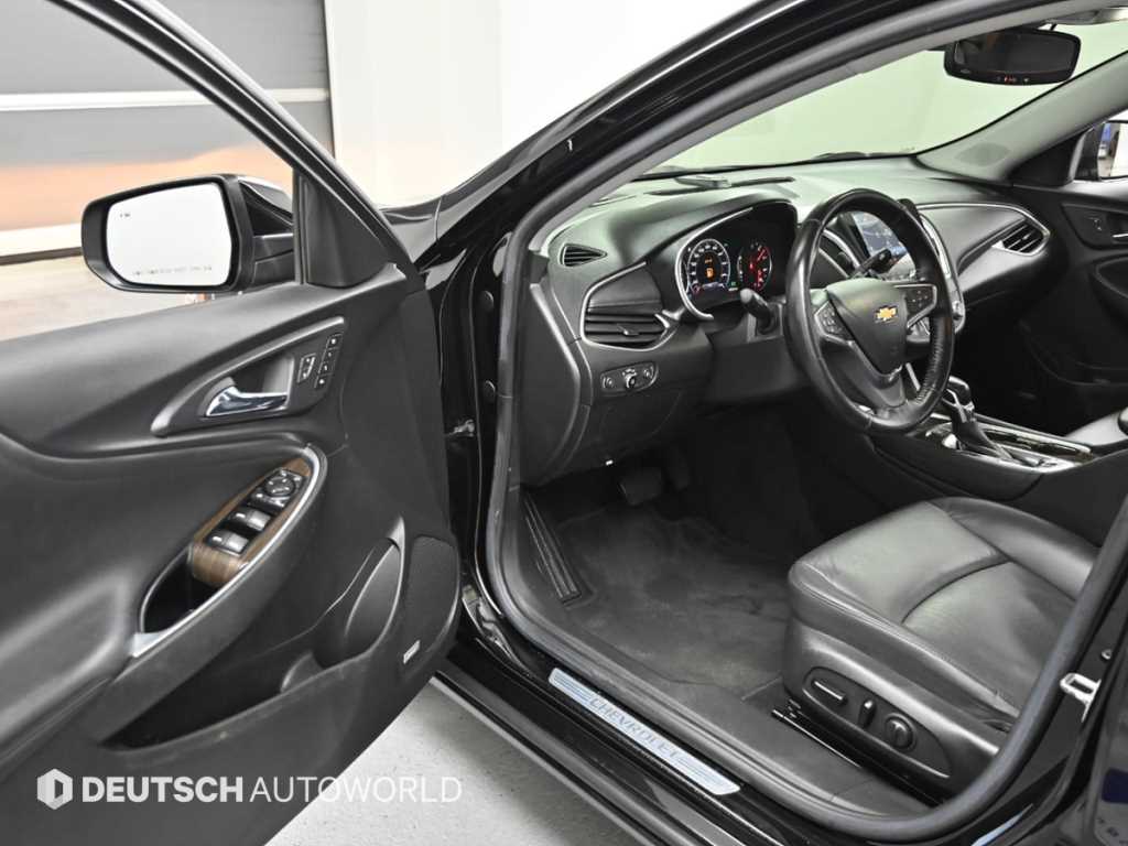 Chevrolet Malibu - Vista 11