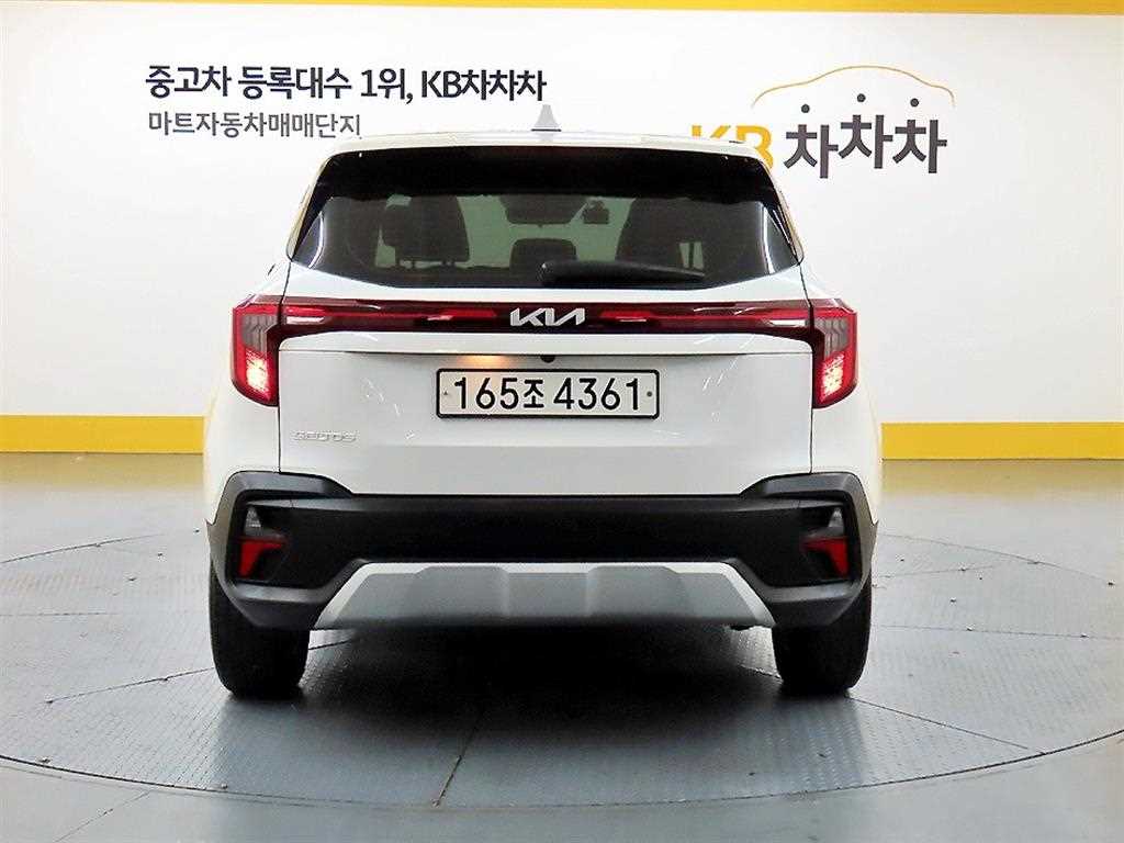 KIA Seltos - Vista 4