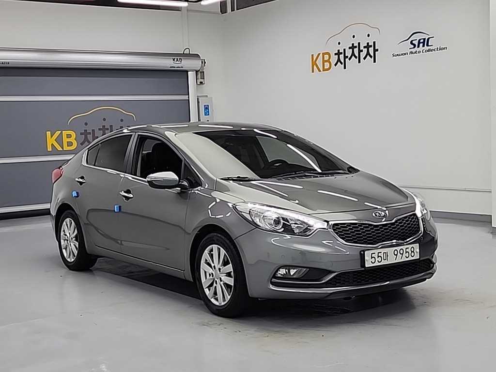 KIA K3 - Vista 4