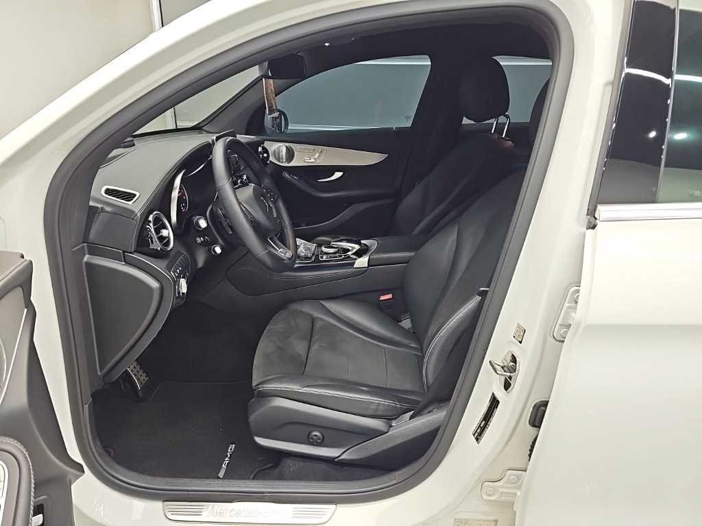 Mercedes Benz GLC Class - Vista 11